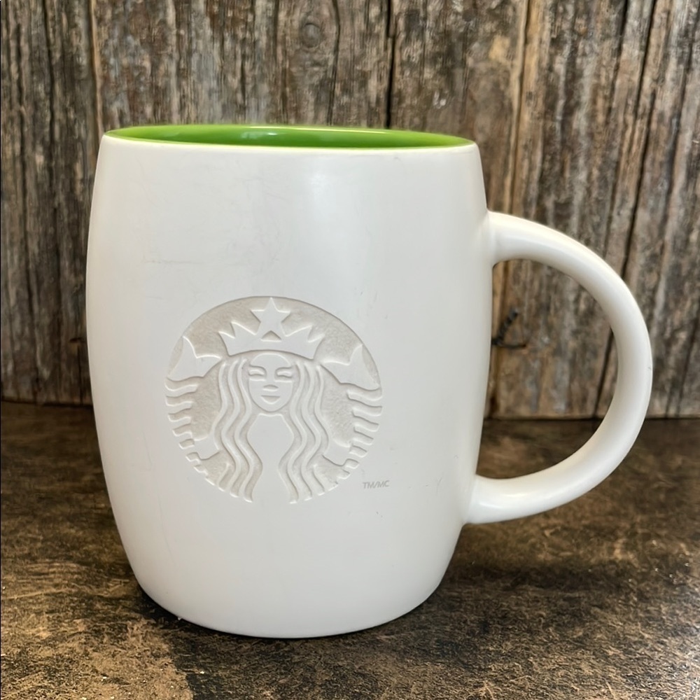 STARBUCKS | Etched Mermaid Logo| White/Green | 14 Oz | 2011 | Collector Mug